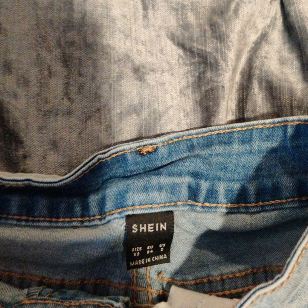 SHEIN high waisted denim shorts size XS 2 - Picture 3 of 4